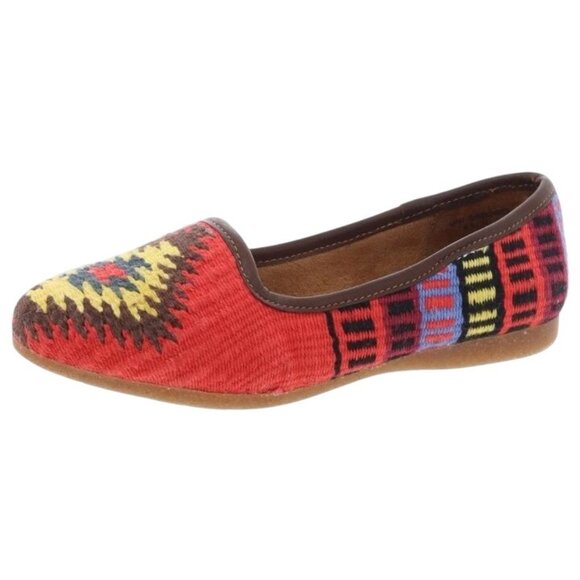 NEW Born Giselle Knit Leather Textile Loafers Red Multi Size 6.5 Western Flats - Picture 1 of 10